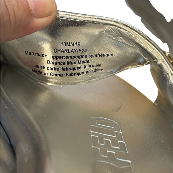 Karl Lagerfeld Paris‎ Charlay Sandal, Silver, Size 10, NIB - Picture 4 of 5